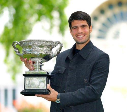 澳網(wǎng)玄學(xué)預(yù)示阿卡生涯成就？菲斯回歸贏球，鄭欽文一姐位子現(xiàn)危機(jī)