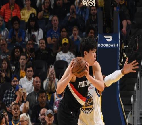 队记指出杨瀚森症结:场上意识慢还跟不上NBA节奏
