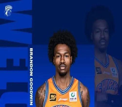 四大外援就位！上海男籃這陣容，是要奪冠的節(jié)奏