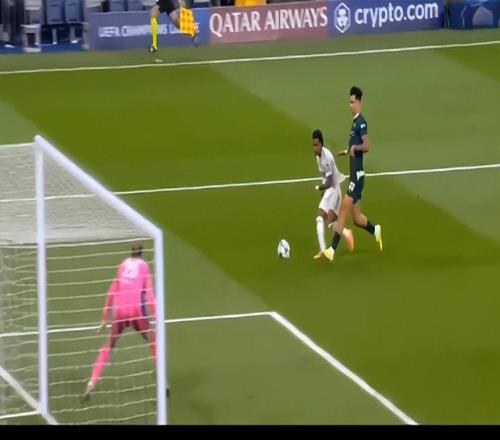 皇馬歐冠繼續(xù)輸球！多種迷霧困擾歐冠之王！主帥是否留任成迷局