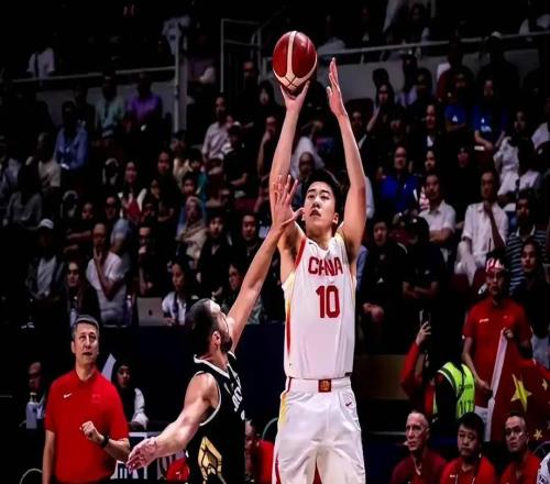 NBA中锋有了,世界级前锋也在阵中,中国男篮距重回正轨只差一环