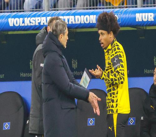 曝曼聯(lián)有意多特頭號快馬！轉(zhuǎn)會傳聞真相曝光，球迷堅決反對買刺頭