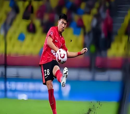 蔣聖龍何時複出不怕，申花已有最佳替代者，或成球隊新後防鐵閘