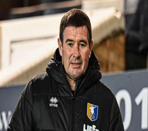 裁判半場提前一分鐘結(jié)束比賽，英甲曼斯菲爾德隊(duì)將申請重賽