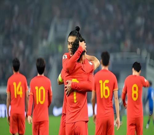 大連英博0比1惜敗歐洲勁旅！久違強援首發出戰，讓球迷欣喜