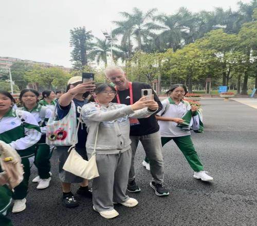 “全運(yùn)會給我很大驚喜！”國家男排主教練海寧贊全運(yùn)無處不在