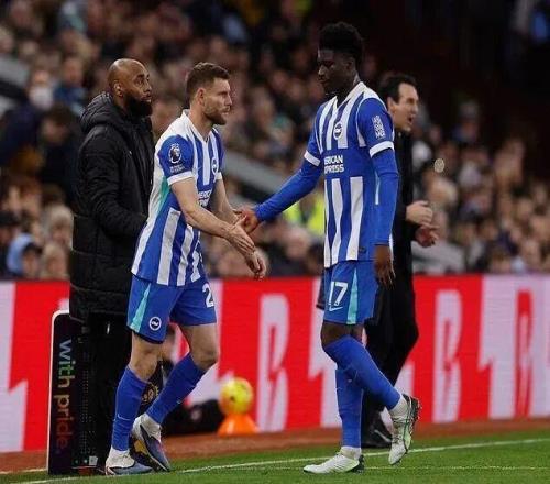 曼聯獵物公開擺爛！開場22分鍾被換下夏窗真要買他嗎