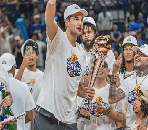 不打了！21年生涯結束！再見，意大利炮