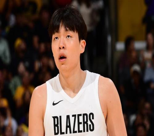 杨瀚森8分36秒创新高:3中0仅1+1前四战8中1暴露短板