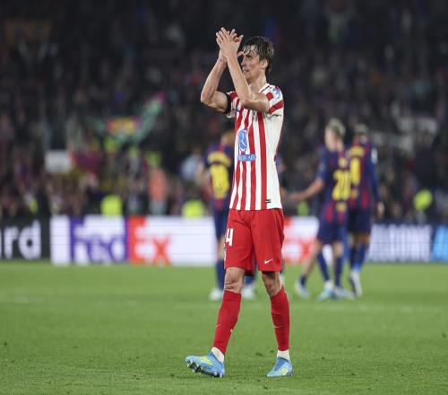 馬競歐冠逃點後衛禁區內用手接門將傳球！巴薩暴怒：正考慮上訴