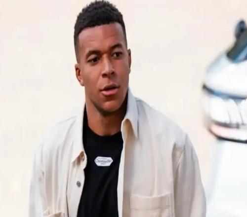 西媒：姆巴佩報名阿爾科孔市高分駕校，力爭本賽季拿到駕照