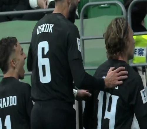 北京國安又丟球！張健智出擊失誤，波波維奇破門後挑釁球迷染黃