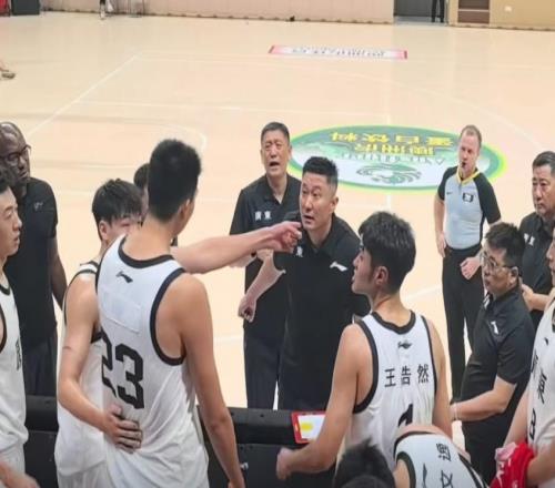 闹掰了!广东2米26中锋申请转会,与杜锋没和好,续约计划终止