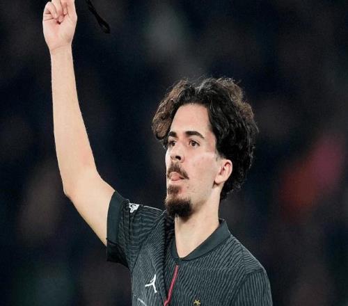 随着巴黎53，利物浦14，欧冠最新晋级形势出炉，2到10名差两分