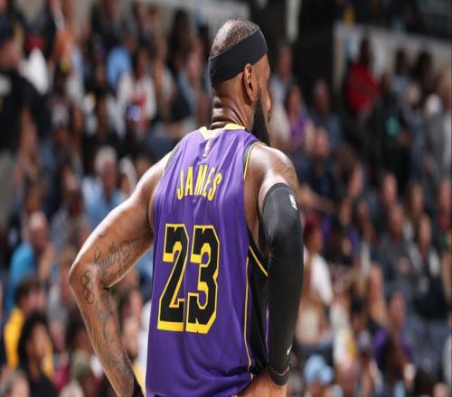 四冠王：詹姆斯連接中國和NBA！他是史上最強老將！