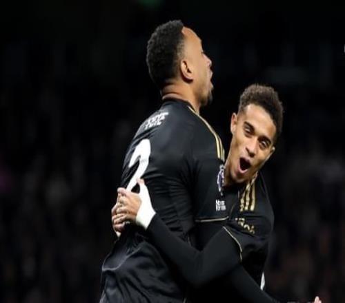 熱刺1比2富勒姆，6分鐘崩盤跌至第10，四場(chǎng)不勝主帥被喊下課