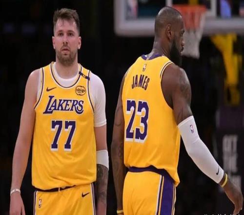 湖人戰(zhàn)勝鵜鶘避免連敗卻迎來(lái)挑戰(zhàn)：詹姆斯還有4天就要復(fù)出了