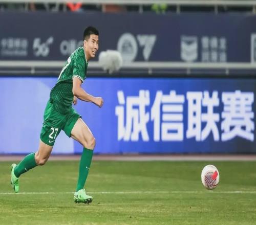 80后現(xiàn)役中超老將盤點！王剛，一個邊路游子的足球史詩！