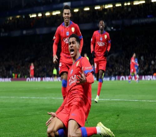 19歲304天，馬尤盧成為巴黎隊史歐冠淘汰賽打進3球最年輕球員