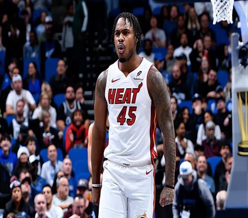 為數(shù)不多表現(xiàn)正常的球員！但熱火后場大將還是沒辦法拯救球隊