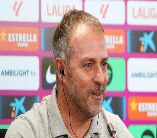 巴薩新9號(hào)規(guī)劃有“三條路”：續(xù)約萊萬(wàn)扶正托雷斯，購(gòu)買22歲中鋒