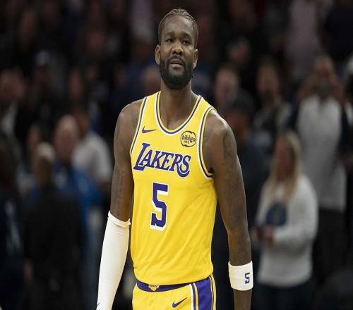 搞笑，就連湖人隊的德安德烈艾頓也對NBA杯的規(guī)則“有點困惑”