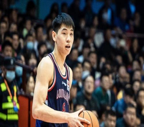 广东男篮官宣:崔永熙加盟将预注册新赛季将代表球队征战CBA