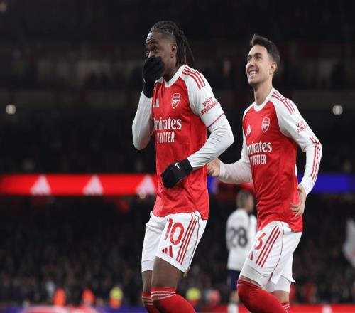 德比戴帽，他是阿森納爭冠的最後一塊拚圖