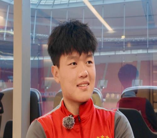 門前推射幫助球隊領先，上海海港20歲後衛楊希斬獲中超處子球