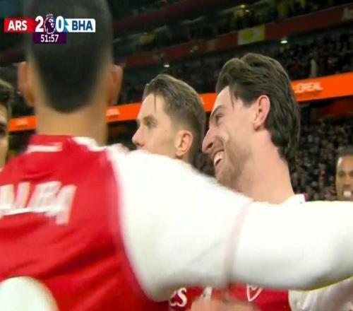 阿森納12月聯(lián)賽5場(chǎng)比賽造3次烏龍，英超歷史單月第二多