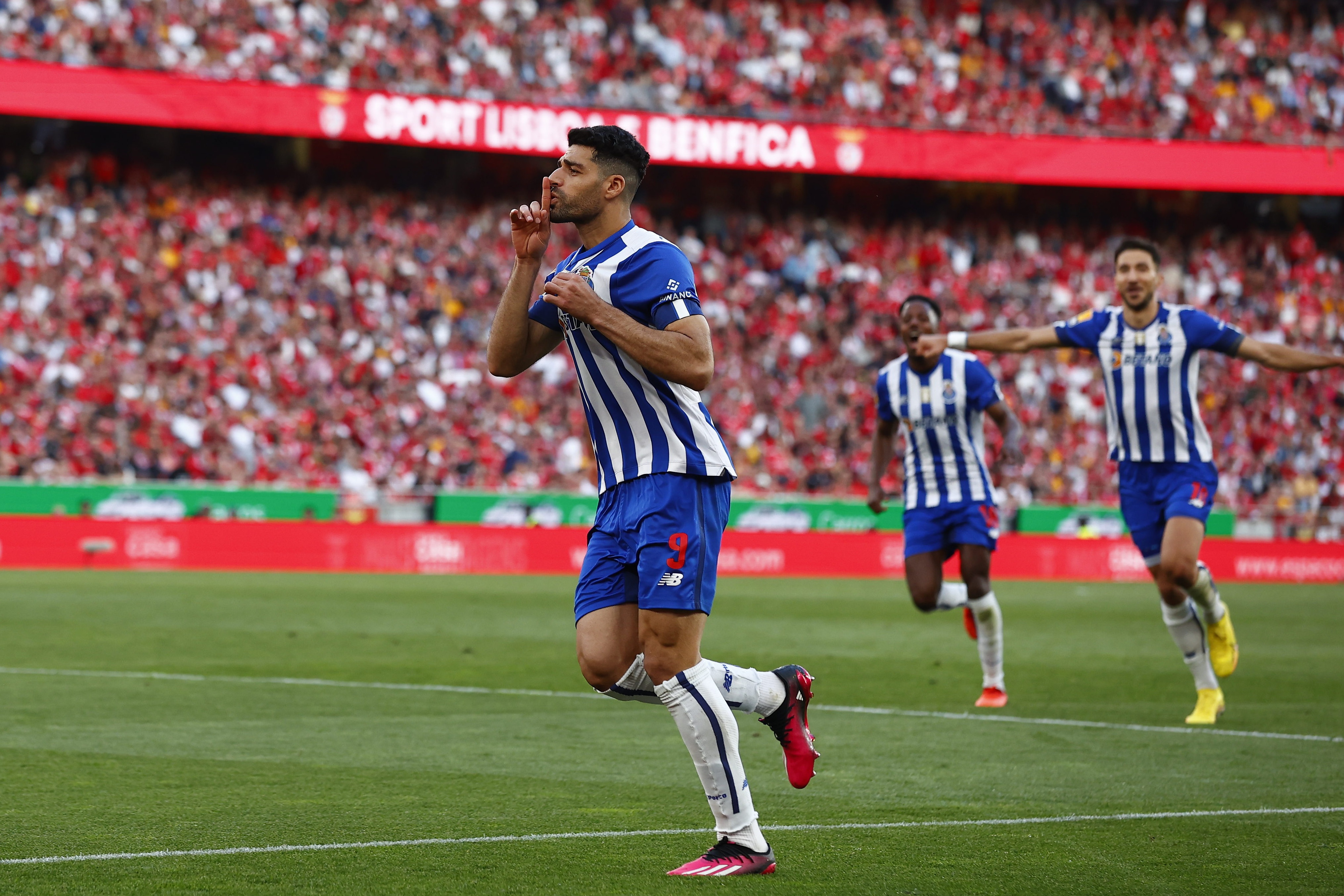 孔塞桑:塔雷米直到六月份都仍是波尔图球员,他仍有机会参赛