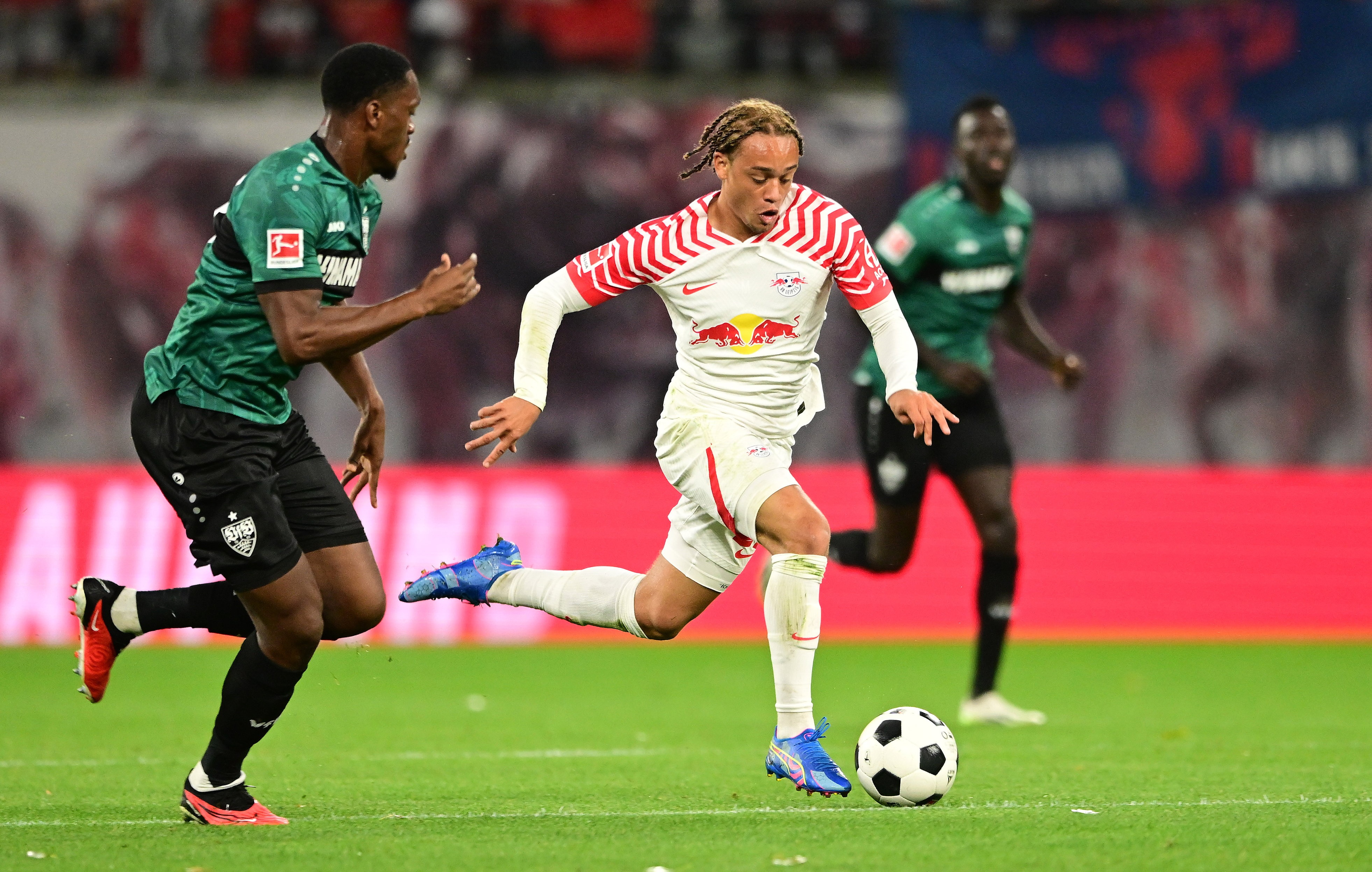 德天空:莱比锡希望再留哈维-西蒙斯、塞斯科一个赛季