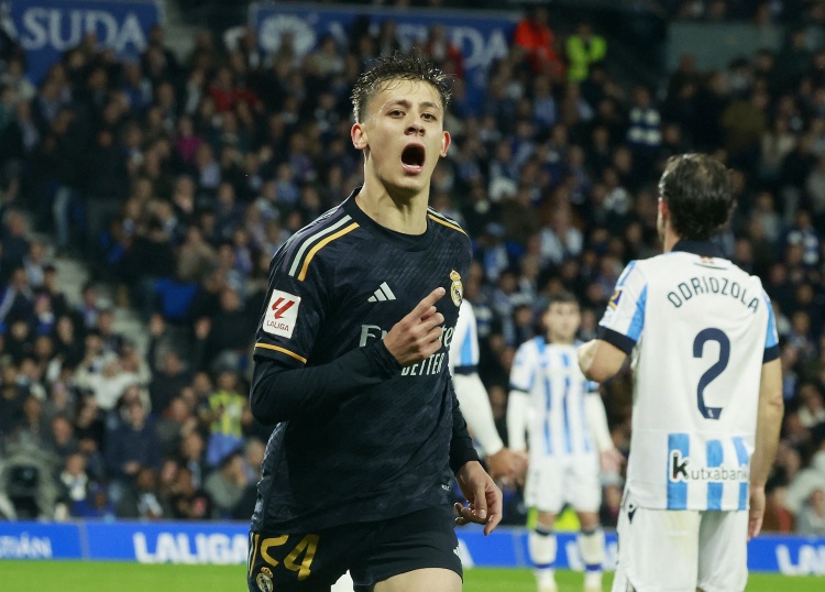 萨哈:曼联应签下居勒尔和奥斯梅恩 阿莫林要让球员重塑自信