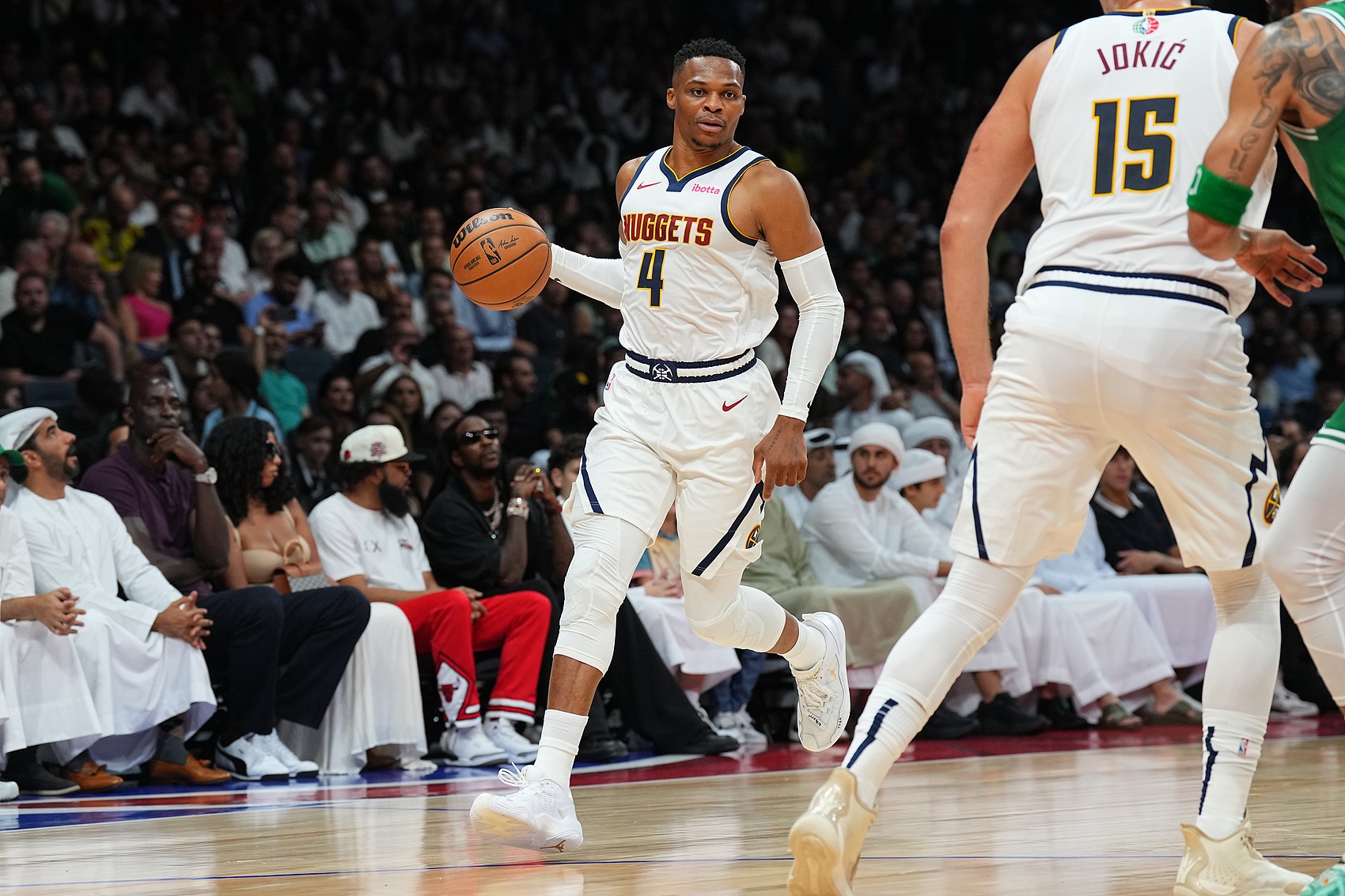 KG:威少是现在掘金唯一的领袖 约基奇和穆雷必须说点什么