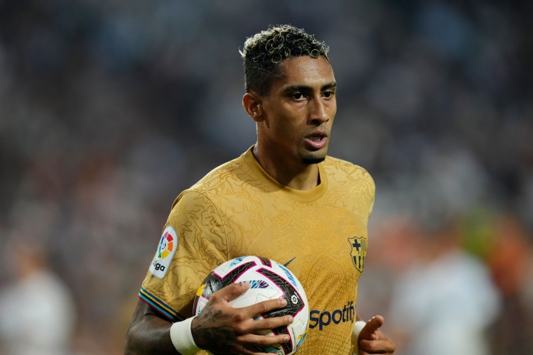 巴萨首次在拉菲尼亚进球的西甲比赛中失利,此前16胜2平