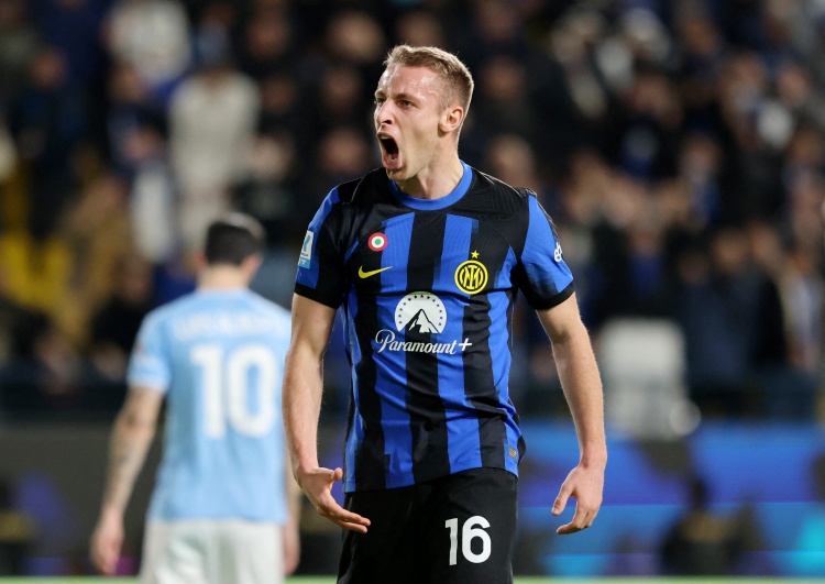 记者:国米挑衅性地为弗拉泰西标价5000万欧,加盟罗马的交易失败