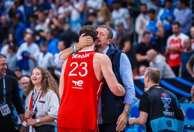 什么小火龙?申京已经是MVP水平!