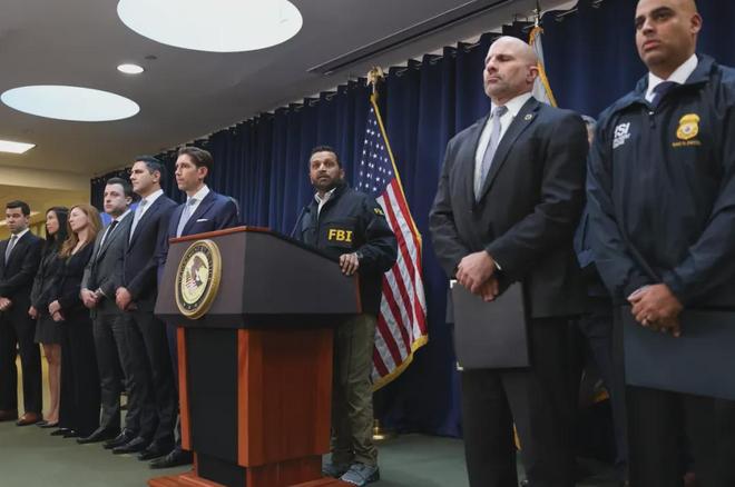 NBA反赌扫黑!杨翰森一觉起来主教练没了