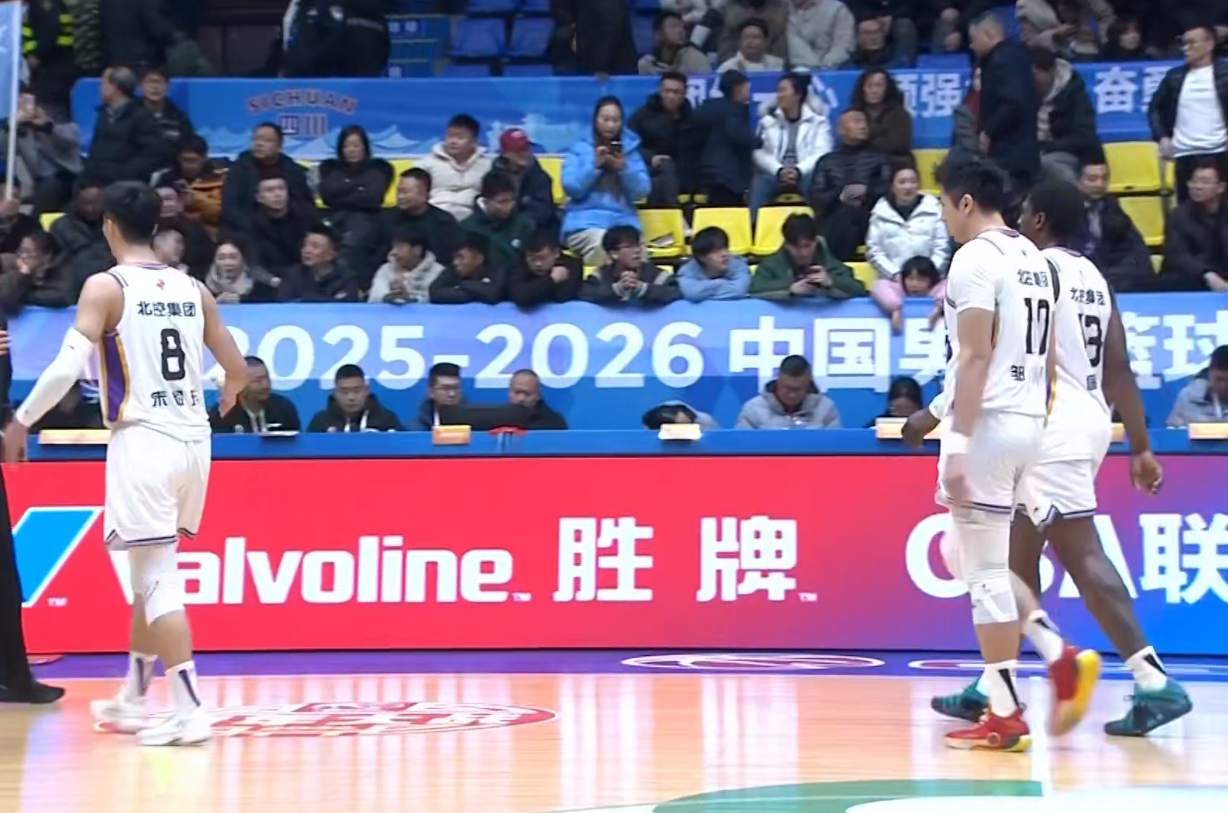 CBA综述:山西3连胜升至第六,浙江升第八,四川12连败人见人欺