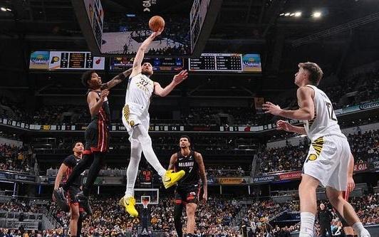 步行者七人上双热火全队打铁步行者轻取热火