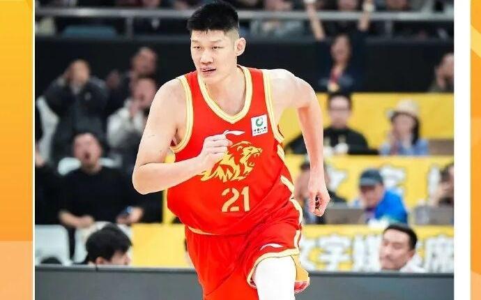 胡金秋当选20252026赛季CBA联赛常规赛第四周中国人寿周最佳球员