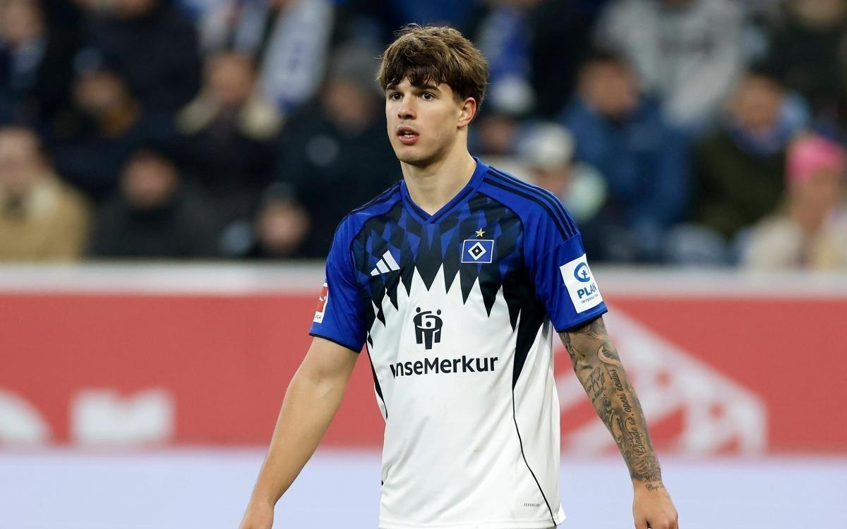 法尔克:热刺后卫武什科维奇被推荐给拜仁,拜仁会继续关注他