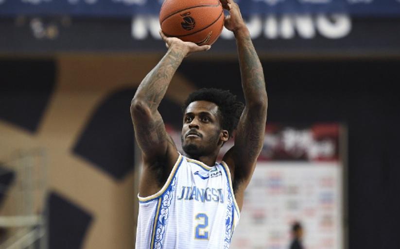 涉嫌操控比赛！前江苏外援被指控，打假