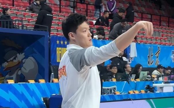 CBA焦点战复出！张宁进入山西vs北京12人：曾凡博PK刘传兴