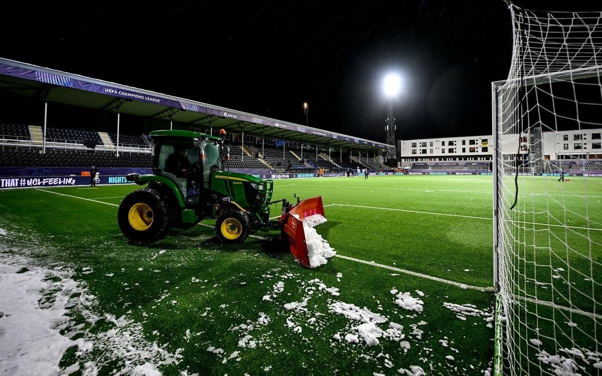 曼晚：曼城将提前前往挪威训练，以适应主队球场的人工草地