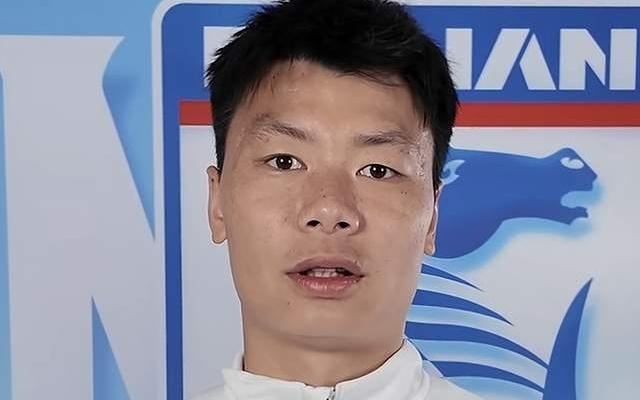 罗竞穿大连7号球衣，接替刘祝润+补中