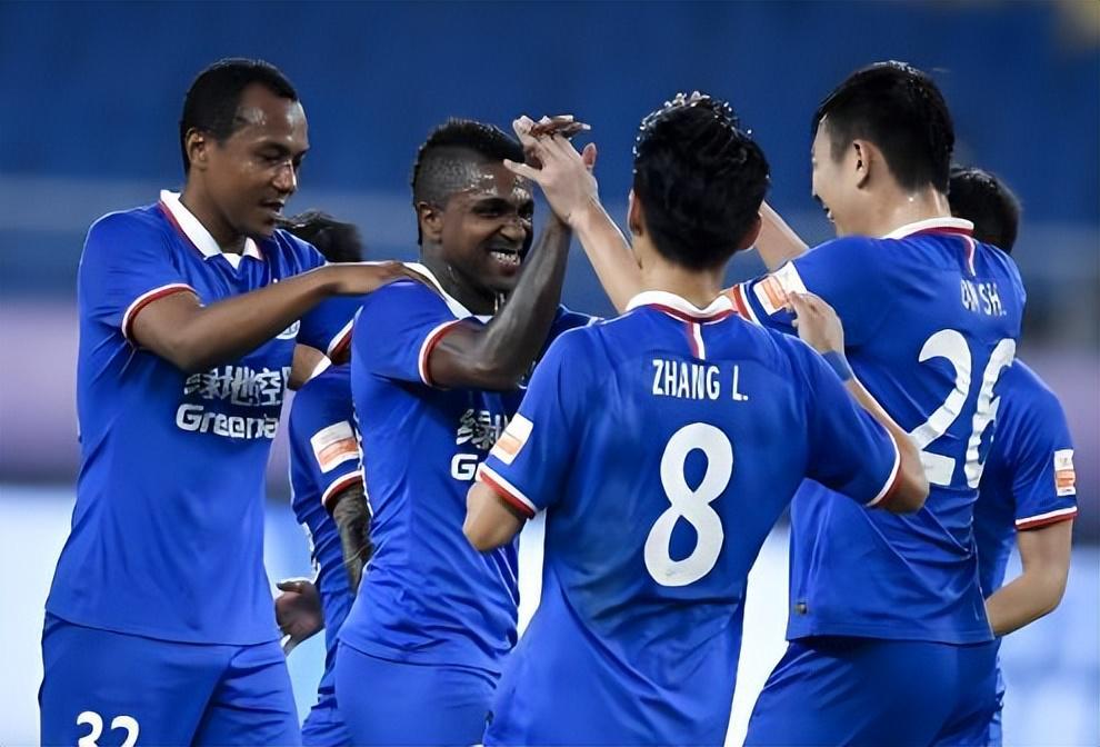 申花曾经的王牌后腰急需冬训爆发，曾