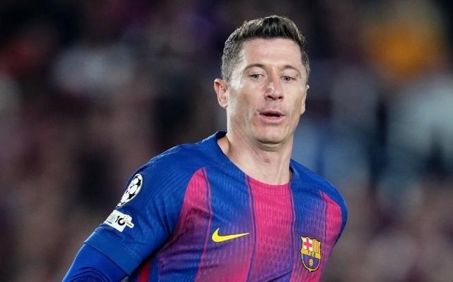 费尔明双响比肩传奇，莱万功过相抵，巴萨42捷克豪门造最差纪录