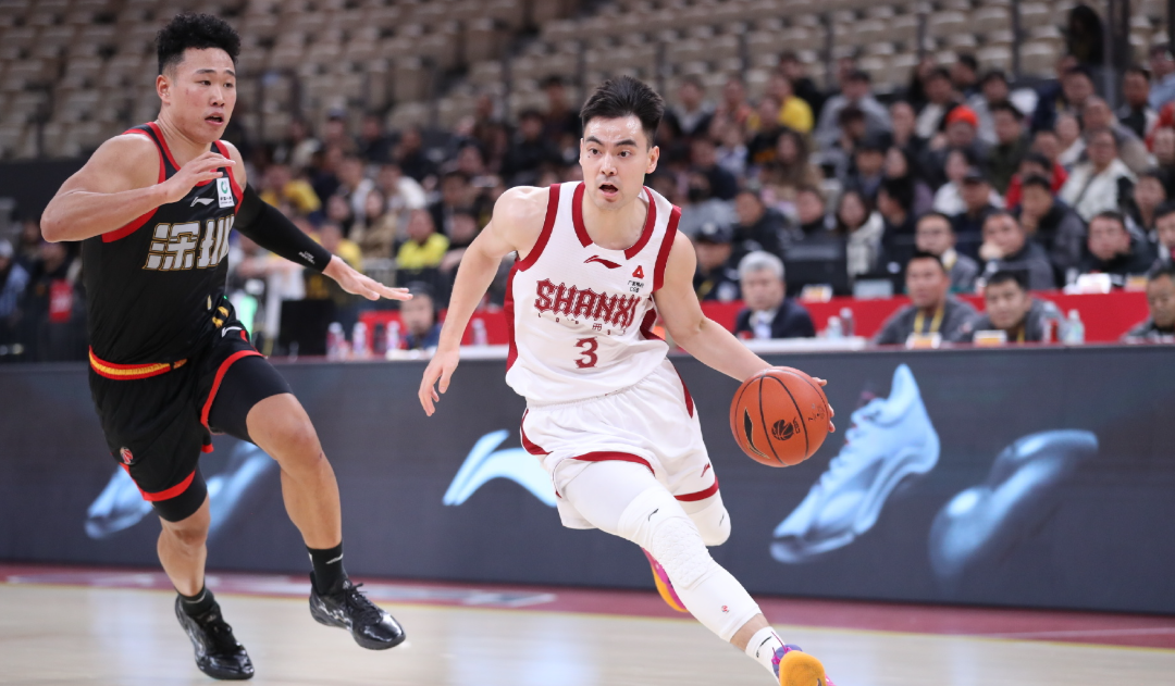 CBA最新排名：北京杀回前4，新疆强势崛起，深圳成为最大赢家