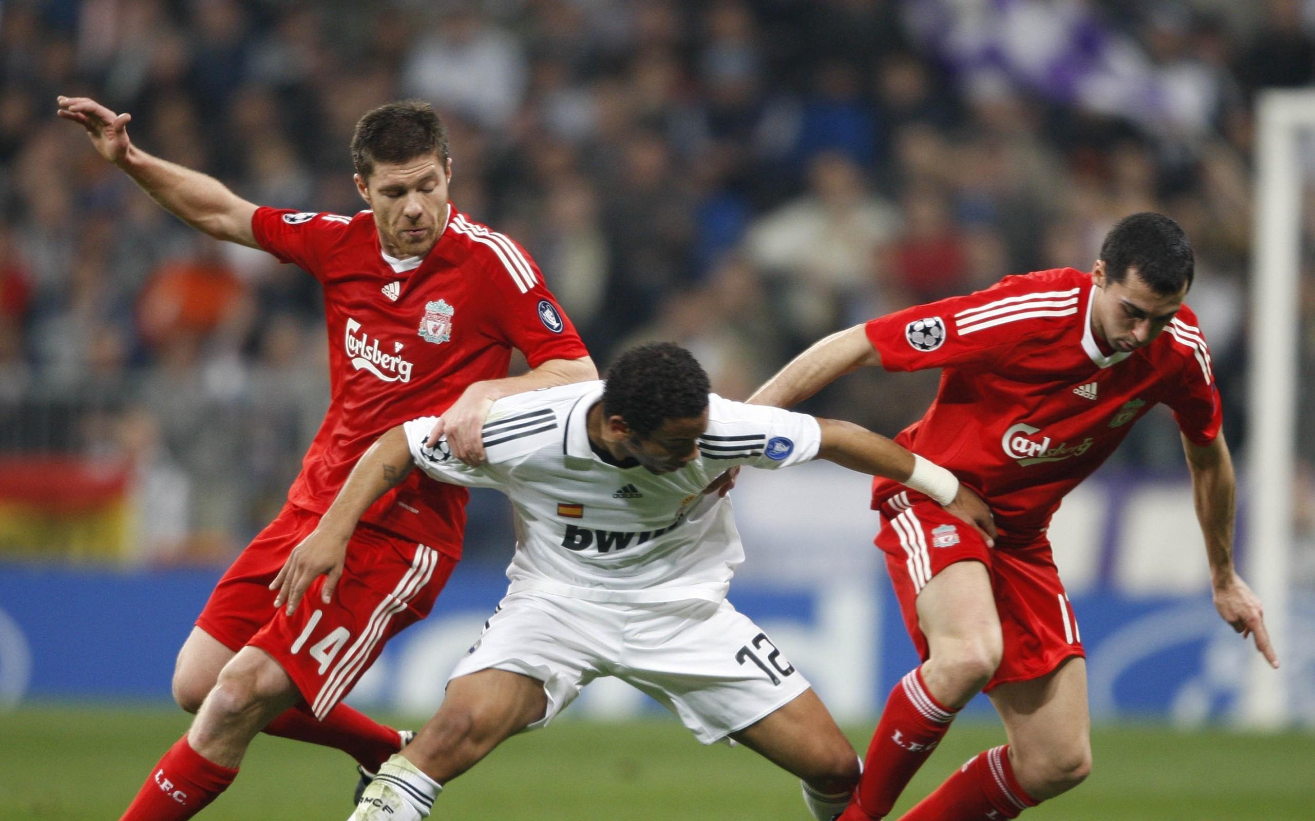 卡拉格：阿韦洛亚球员时代不算顶级，但他对自己实力认识不足